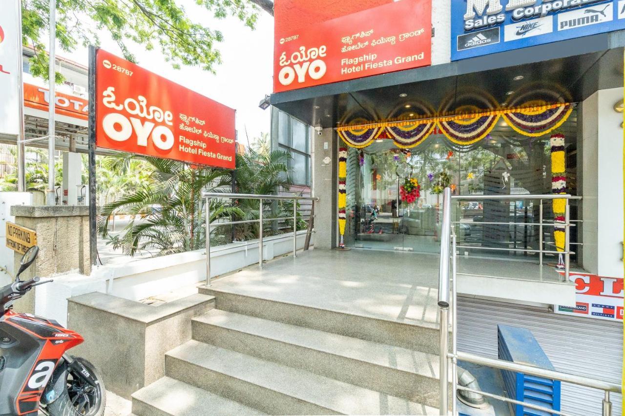 Oyo Hotel Fiesta Grand بنغالور المظهر الخارجي الصورة